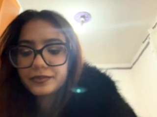 Live webcam model lonniereichow on Soda Cams