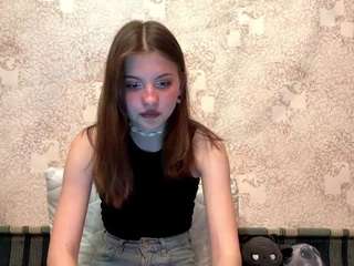 Live webcam model marilynnlaflore on Soda Cams