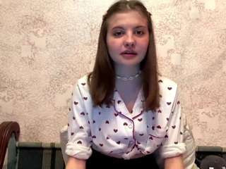 Live webcam model marilynnlaflore on Soda Cams