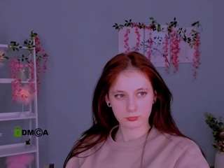 nami-glow Live Webcam on CamSoda