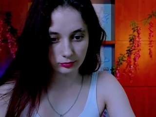 nami-glow Live Webcam on CamSoda