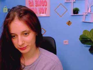 nami-glow live webcam show