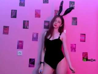 nami-glow live webcam show