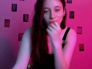 nami-glow live webcam show