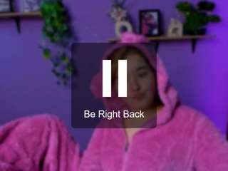 pearl-heart's CamSoda show and profile