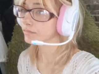 Live webcam model andreabrase on Soda Cams