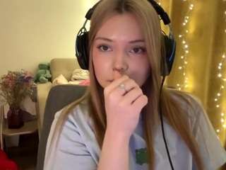 Live webcam model annayokum on Soda Cams