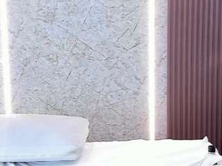 Live webcam model charlotte-howard on Soda Cams