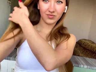 Live webcam model chinharker on Soda Cams