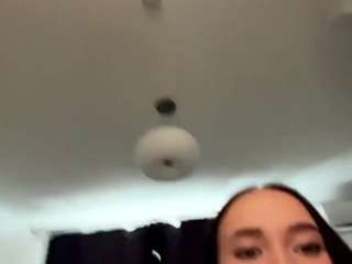 Acest model este live acum. chinharker