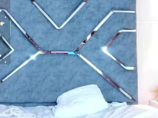 Live webcam model danielacruz-1 on Soda Cams