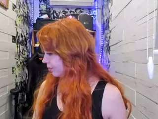 delphinesugg webcam model