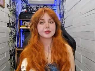 Live webcam model delphinesugg on Soda Cams