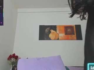 GoldenLunaFantasy live webcam show
