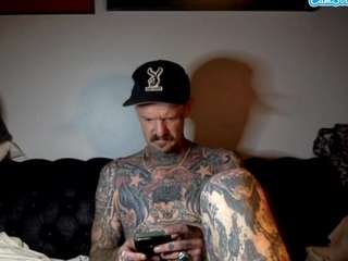 longwalksonthebeach69