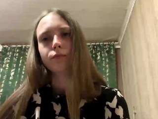 Live webcam model nanettecrook on Soda Cams