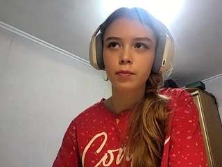 Live webcam model otilialingerfelter on Soda Cams