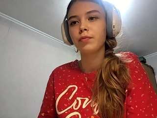 Live webcam model otilialingerfelter on Soda Cams