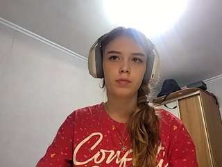 Live webcam model otilialingerfelter on Soda Cams