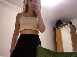 Live webcam model otilialingerfelter on Soda Cams