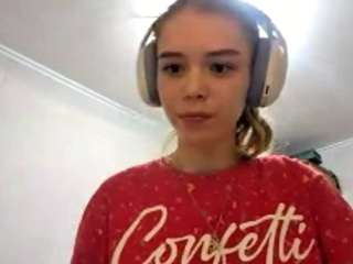 Live webcam model otilialingerfelter on Soda Cams