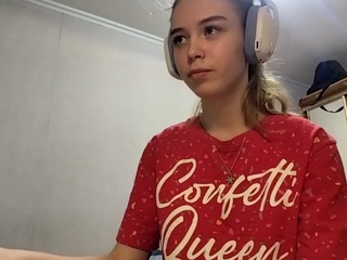 Live webcam model otilialingerfelter on Soda Cams