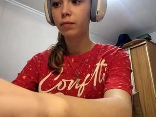 Live webcam model otilialingerfelter on Soda Cams