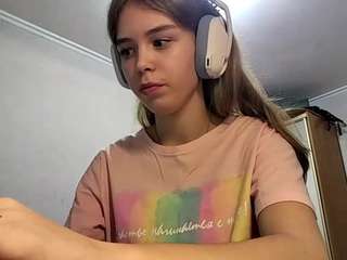 otilialingerfelt... Live Webcam on CamSoda