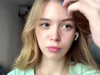 otilialingerfelter Sex Cam Show