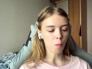 otilialingerfelter Sex Cam Show