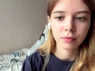 Live cam show with OtiliaLingerfelter