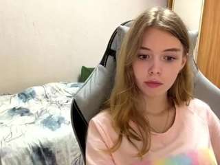 Live cam show with OtiliaLingerfelter