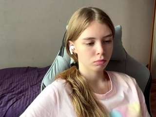 OtiliaLingerfelter live cam on CamSoda