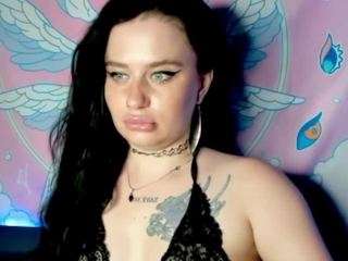 queenyaliss