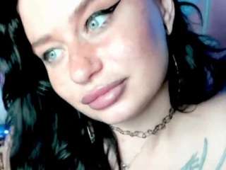 queenyaliss
