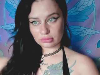 queenyaliss
