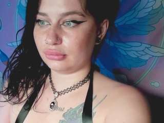 queenyaliss