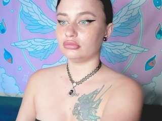 queenyaliss