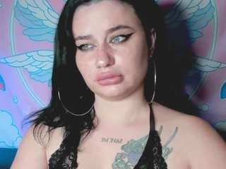 queenyaliss