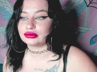 queenyaliss