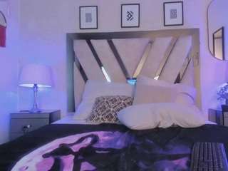 serenaalux's CamSoda show and profile