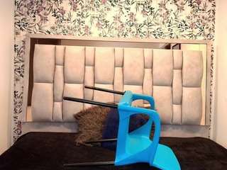 sofi-blake1's CamSoda show and profile