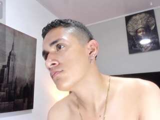 adam-walker1