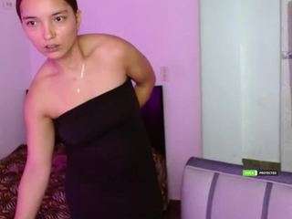 Live webcam model cherryannie on Soda Cams