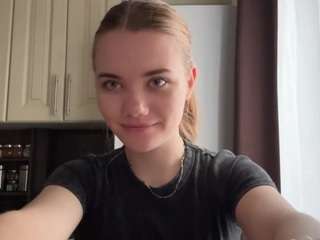 Live webcam model corinnedieffenbach on Soda Cams