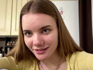 Live webcam model corinnedieffenbach on Soda Cams