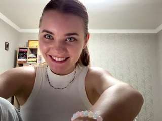 Live webcam model corinnedieffenbach on Soda Cams