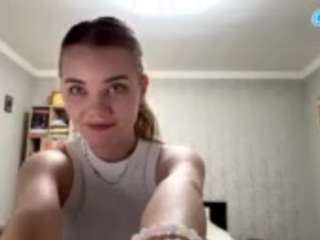 Live webcam model corinnedieffenbach on Soda Cams