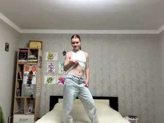 Live webcam model corinnedieffenbach on Soda Cams