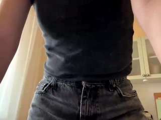 Live webcam model corinnedieffenbach on Soda Cams